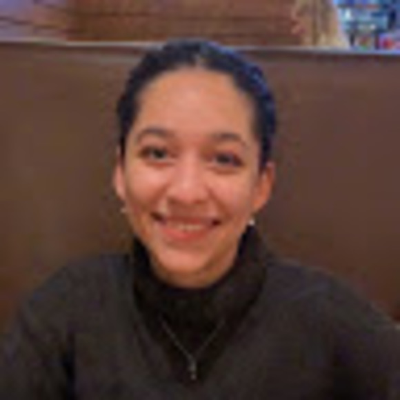 Meet your Posher, Lucia - Picture 1 of 1